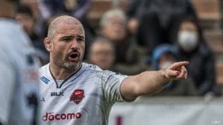 誰よりも走るロックがハードワークを体現。4連勝を支える献身の象徴