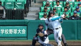 山梨学院が逆転勝ち　苦しんだ大垣日大の先発谷之口のカーブを攻略
