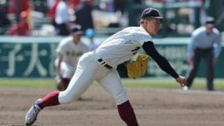 大阪桐蔭の153キロ右腕が乱調、4暴投7四球で5回途中降板…リード守るも制球に苦しむ【センバツ】
