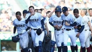 惜敗の三重ナイン号泣　古川「僕らの代で因縁を晴らすつもりだった」　大阪桐蔭を追い詰めるも再び１点差で敗戦　場内からは大きな拍手