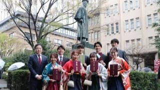 前田凌吾も学び舎に別れ　インカレ男子王者の早稲田大で卒業式