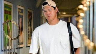 ドジャース　大谷翔平はシンプルスタイル　ベッツ＆フリーマンの開幕コーデがすごっ！球団が球場入りファッション公開　タッカー＆ディアスの新加入コンビも登場