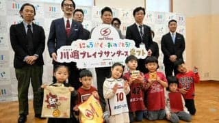 「仲良くなってね」B1川崎が新1年生に贈り物　地域の企業も協力
