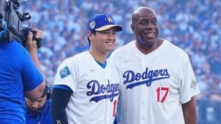 大谷翔平、“レジェンド”との豪華2ショットを公開　始球式で共演…開幕白星でインスタグラム更新