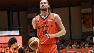 PO進出を決めた愛媛オレンジバイキングスに痛手…マット・ハームスが全治6カ月程度の大ケガ