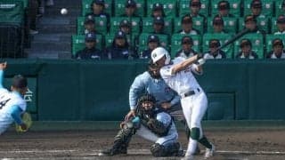 専大松戸、初の甲子園4強に貢献　決勝打の瀬谷を支える監督の助言