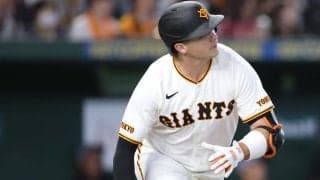 東京ドーム騒然、巨人新外国人は「神助っ人ちゃう？」4番ダルベックが天敵、村上から豪快アーチの大仕事！「期待せずにはいられない!」