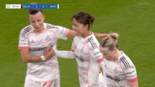 「並外れた選手」谷川萌々子の“驚愕のクオリティー”をバイエルン監督が大絶賛！代表帰りの過密日程→1ゴール・1アシストの大暴れ【女子CL】