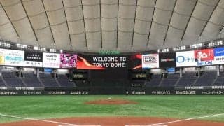 阪神　一塁ベースがファウルゾーンに飛び出る珍事　初回の阪神攻撃後にスタッフが修正のハプニング　大山と亀井コーチも思わずニヤリ