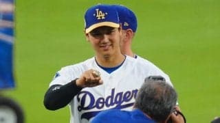 大谷翔平、SNSで豪華世界一リング公開　ゴールドで「OHTANI」…MVP3ショットも