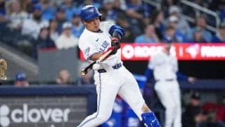 岡本和真「コツコツとチームに貢献できるように頑張りたい」サヨナラ勝ちのホーム踏むなど２得点