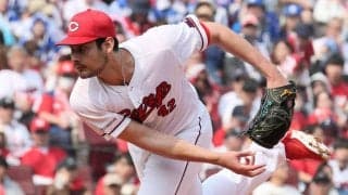 【広島】ターノック７回無失点＆打撃でも二塁打、来日初勝利お預けも「結果的に良かった」