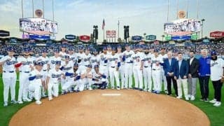ドジャースが異例のセレモニー　コーチ陣＆裏方スタッフにも優勝リング贈呈式　アイアトン通訳に歓声が飛ぶ　選手警護のセキュリティースタッフにも