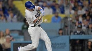 スミス８回に逆転２ランでドジャース３連勝　誕生日に２人の愛娘が始球式、ボブルヘッドデー祝福