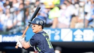 【ヤクルト】開幕３連勝へ“代打の切り札“宮本の出塁から４連打で逆転！サンタナ３点適時二塁打