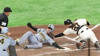 巨人　八回に痛恨３失点で逆転許す　救援陣踏ん張れず　二塁手・浦田が打球処理にもたつく間に２者生還