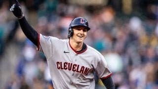 村上宗隆、新人王に強力ライバル　すでに4HRの24歳…故障経て覚醒、同じデビュー＆同地区の奇縁