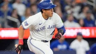 岡本和真、2戦連発2号ソロ　ビデオ判定で覆る…日米通算250号、本拠地大歓声