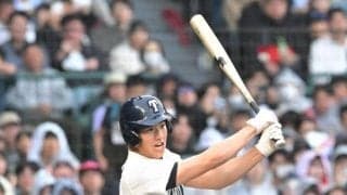 “おかわりジュニア”大阪桐蔭・中村勇斗が先制打！父の応援歌響く中、右前適時打で甲子園初打点　決勝戦スタメン起用に応える