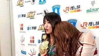 【スターダム】鹿島沙希、スパーク・ラッシュ相手に奮闘も、裏投げの途中で電光石火のギブアップ
