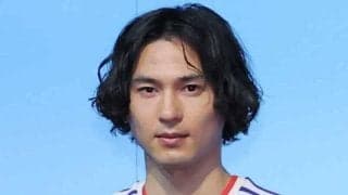 日本代表、負傷で離脱中の遠藤航＆南野拓実がイングランド戦を現地観戦