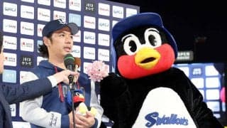 【ヤクルト】つば九郎、休養前と変わらない立ち姿　重責を引き受けた新担当を心から応援