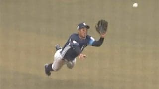 勝利の執念が生んだ“顔面ダイブ”　FA加入の32歳を伝説捕手が絶賛「想いがこのキャッチに」