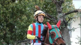 【兵庫女王盃】ハナを切った３番人気のオーケーバーディーは鼻出血発症で競走中止に