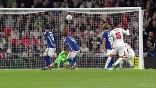 「相手バルサのFWよ？」日本の守護神・鈴木彩艶、弾丸サブマリンシュートを“超反応セーブ”でファン興奮「バケモンすぎ」「人間辞めてるやろ」