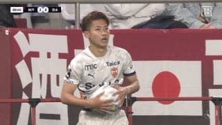 「めっっっちゃ飛ぶ！」大卒ルーキーの“爆伸び”ロングスローにファン驚愕「飛距離エグいな」特大＆高精度な“一投”で即決定機の瞬間