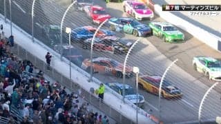 “最短”サーキットで約10台絡む珍しいクラッシュ「邪魔だ、邪魔だ」押し合い発端にコース上が「ぐちゃぐちゃ」大混乱