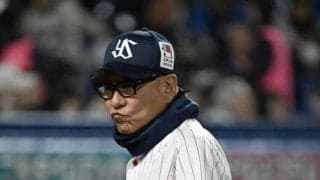 初黒星のヤクルト・池山監督　三回無死一塁、投手の打席で強攻の狙いを説明「９人目の野手だから」「簡単にアウトを与えない」