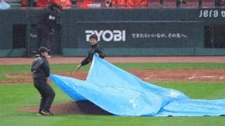 マツダスタジアムの広島－阪神は降雨一時中断も再開　試合は３－２広島リード　１時間１分の中断