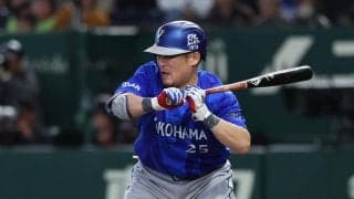 【DeNA】筒香嘉智が死球交代　左膝直撃で動けず　続く打者にもきわどい内角球で球場騒然