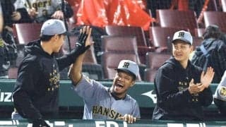 阪神・モレッタ照れた　藤川監督が取材乱入「おめでとう」　九回３人斬り「諦めない結果が形になった」来日初勝利