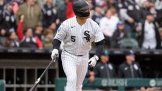 「なぜムラカミの獲得に動かなかったんだ！」絶好調村上4号2ラン、8戦4発に他球団ファンからは嘆き節、日本人4番対決を制す「他のチームがめっちゃ見逃したわ」「この男は次元が違う」