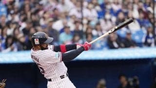 【ヤクルト】５点差逆転！７回に無死から一挙７得点！　岩田の好走塁二塁打からサンタナ２ラン