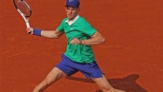  シナー 1年5ヵ月ぶりダブルス白星 