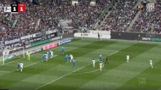 美しすぎる“超ロングスロー”炸裂