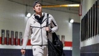 「どこで買える？」「このトラックスーツ欲しい」　大谷、山本ら敵地トロントへ向かうド軍ナインが着用の上下にＳＮＳ注目