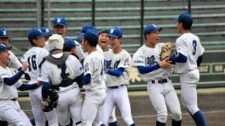 飯塚が東筑くだし21年ぶり2度目の優勝　九州地区高校野球福岡大会