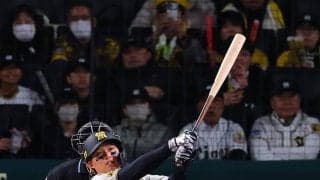 【阪神】森下翔太が中押し３号２ラン「いいスイング」甲子園開幕ゲーム、大声援に応える