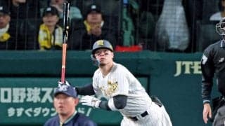 阪神・佐藤輝　森下とアベック弾で今季１号「またフェンス直撃かなと」　打率、打点、安打数、得点圏打率の４冠