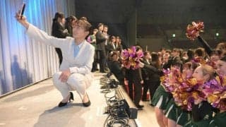 坂本花織さん　五輪フィーバー「一時の波で収まってほしくない」　母校・神戸学院大入学式で後輩にエール