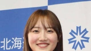 【カーリング】五輪代表フォルティウス小林未奈ら３選手がいちご農園で“もぐもぐタイム”披露