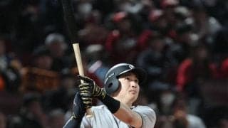 【巨人】泉口友汰９回に逆転２ラン！広島中崎の内角直球を見事にさばく