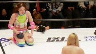 フワちゃん「お客さん、申し訳ありませんでした」ふざけた動きにダメ出しの嵐！リング上で公開説教、正座で謝罪【スターダム】