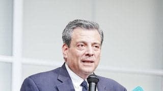 【ボクシング】WBC会長「はじめの一歩」作者の森川ジョージ氏励ますレプリカベルト贈呈発表