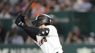 巨人・平山がプロ初安打も「気持ちの整理が追いつかない部分はあった」　初回の守備を反省　記念球は「お父さん、お母さんにあげたい」