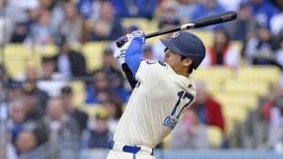大谷翔平　強烈特大ファウルにスタンドが騒然　飛距離十分もわずかにタイミング早く→空振り三振にファンため息